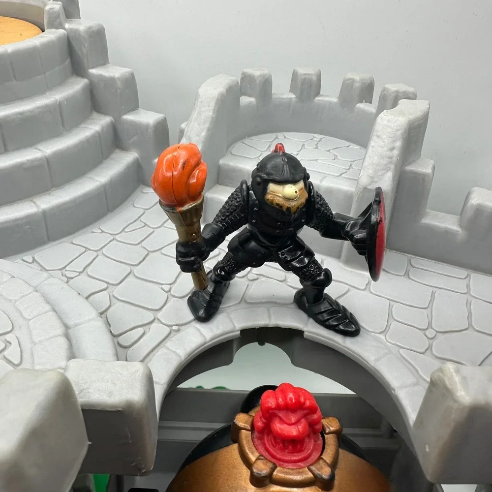 Fisher-Price Great Adventures Castle Playset Knights, 2 Dragons, Catapult + MORE